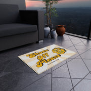 Charming Outdoor Rug with 'Shoes Off Please' Design